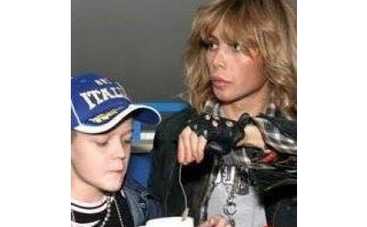 Зверев скрывал, что стал приемным отцом