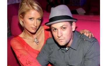 Бойфренд Пэрис Хилтон открыл секрет счастливых отношений