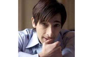 Эдриен Броуди станет почтовым курьером