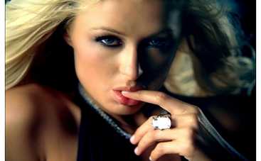 Блондинка Пэрис Хилтон станет супергероем