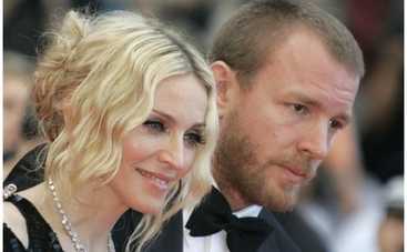 Гай Ричи хочет отобрать детей у Мадонны