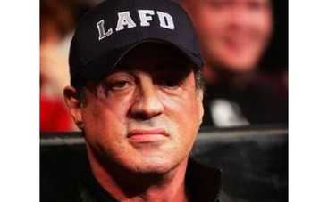 Сталлоне собирается быть одновременно в кадре, и за ним