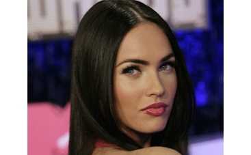 Меган Фокс не может жить без солярия