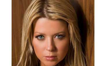 Таре Рейд испортили фигуру