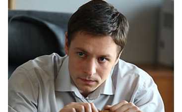 На "России" премьера "Американской трагедии" по-русски