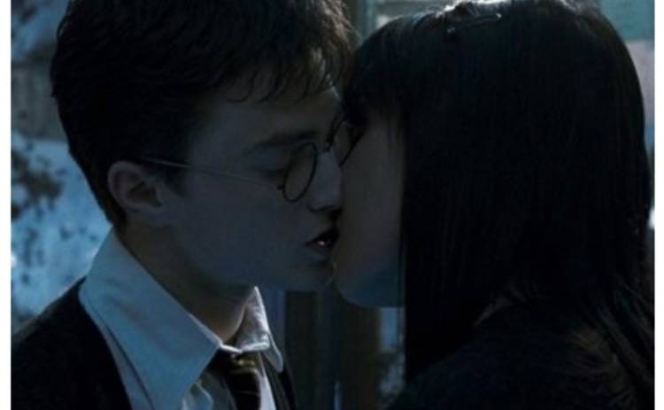 На поцелуй с Гарри Поттером претендовали тысячи девушек