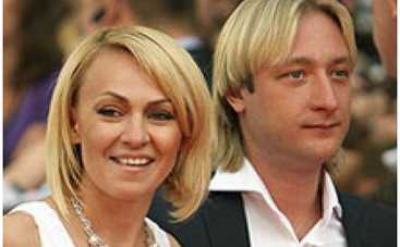 Рудковская и Плющенко обручились в строжайшей секретности