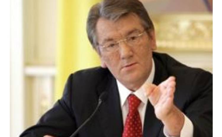 Виктора Ющенко пригласили на ICTV