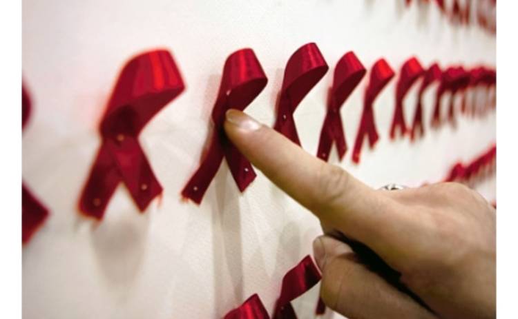 Первый Национальный готовит акцию антиСПИД