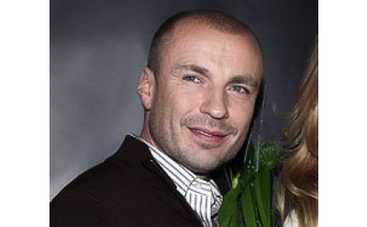 Жулин прячет любовницу от Навки