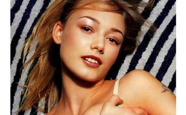 Беременная Акиньшина бросила мужа