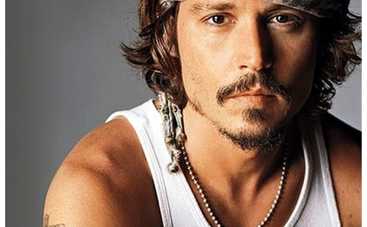 Джонни Деппа и Анджелину Джоли просят сыграть врагов Бэтмена