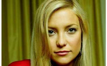 Как Кейт Хадсон справляется с кризисом накануне Рождества