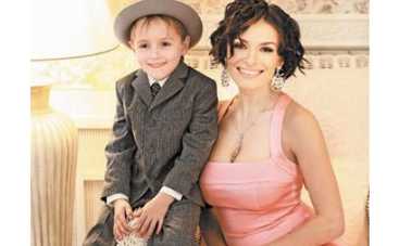 Надя Мейхер устала от сына