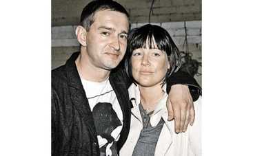 Хабенский не может похоронить жену из-за бумажной рутины