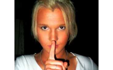 Боре Апрелю подарили первый клип