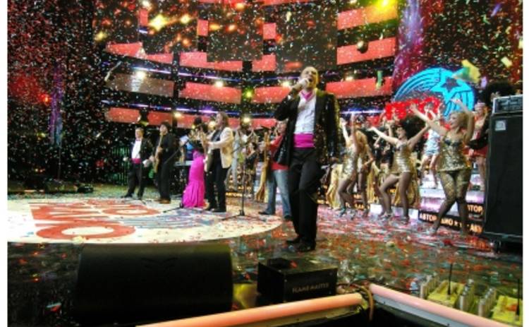 Танцы на столах с Boney M