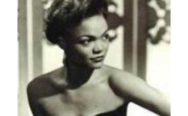 Ушла из жизни знаменитая Женщина-кошка