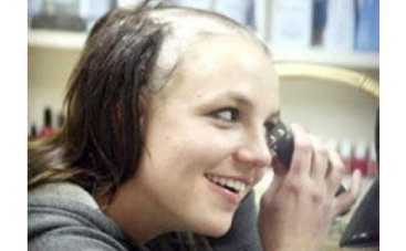 Бритни Спирс собралась продавать волосы