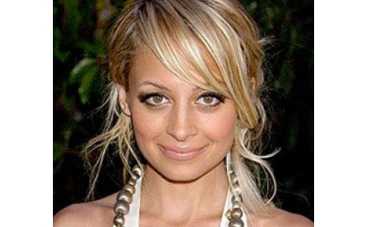 Николь Ричи родит близнецов