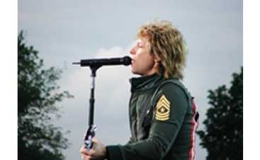 Бон Джови заплатит по счетам Хиллари Клинтон