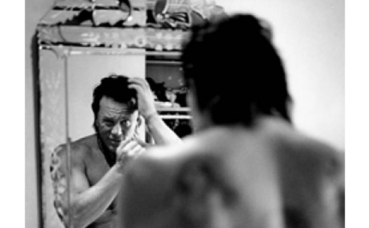 Микки Рурку дали сыграть русского злодея Ивана