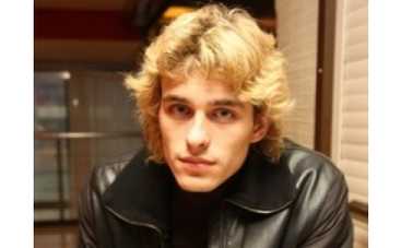 Василий Степанов: "Я стал актером вопреки своей стеснительности".