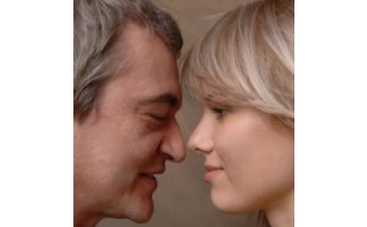 Диброва бросила жена