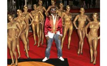 Кэни Уэст снимается в порно, да еще и с мужчинами