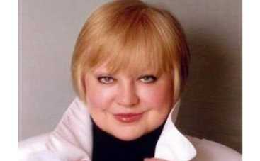 Крючкова экономит на косметике