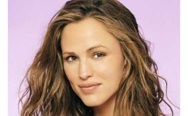 Миссис Аффлек помешалась на пирсинге