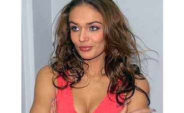 Водонаева  застраховать свою грудь