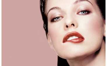 Мила Йовович запела