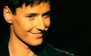 На день рождения Витасу подарили памятник