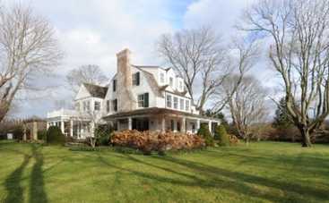 Ричард Гир продает дом