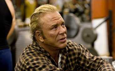 У продавца стероидов из "Рестлера" нашли... стероиды!