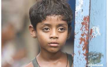 Звезду фильма "Миллионер из трущоб" избил отец