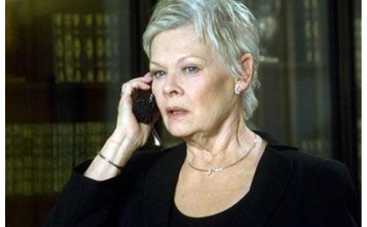 Джуди Денч назвали "пчеломаткой"