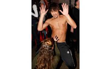 Диму Билана потянуло на женщин