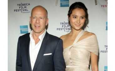 Брюс Уиллис женился!