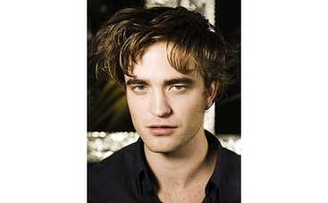 Роберт Паттинсон ужасно воняет