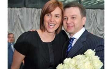 Тимофей Нагорный подарил Яне Клочковой 99 роз