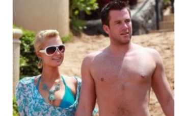 Пэрис Хилтон познакомила бойфренда с родителями