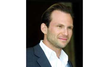 Кристиан Слейтер расстался с подружкой