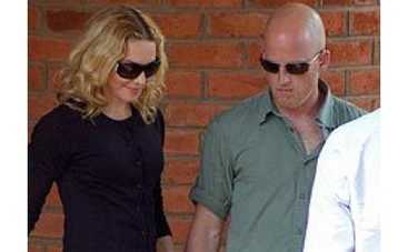 Мадонна улетела из Малави ни с чем