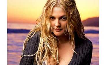 Дрю Бэрримор боится оставаться одна