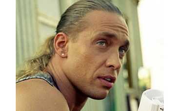 Тарзан прикупил себе новую тачку