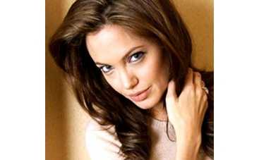 Джоли хочет свободных отношений