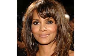 Холли Берри не выйдет замуж