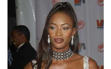 Наоми Кэмпбелл лечится от алкоголизма